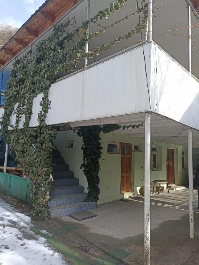 Guest House "Svaneti" Lentekhi ภายนอก รูปภาพ