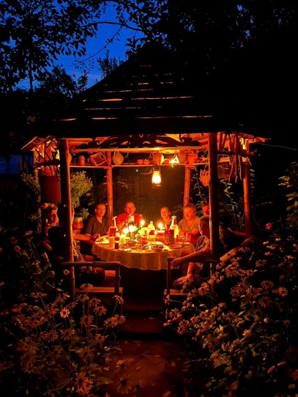 Guest House "Svaneti" Lentekhi ภายนอก รูปภาพ