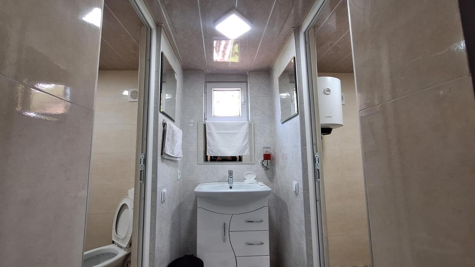 Guest House "Svaneti" Lentekhi ภายนอก รูปภาพ