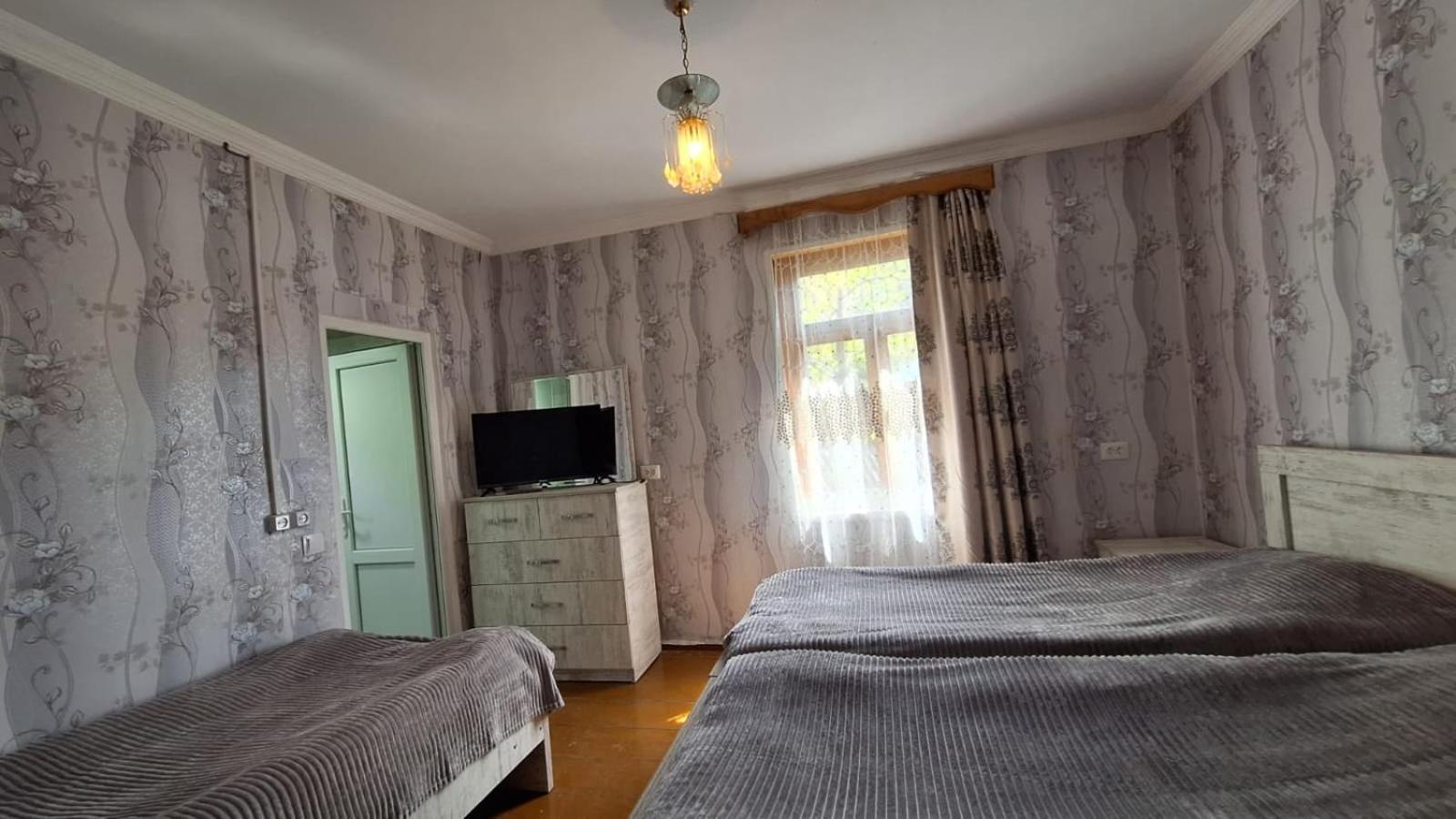 Guest House "Svaneti" Lentekhi ภายนอก รูปภาพ