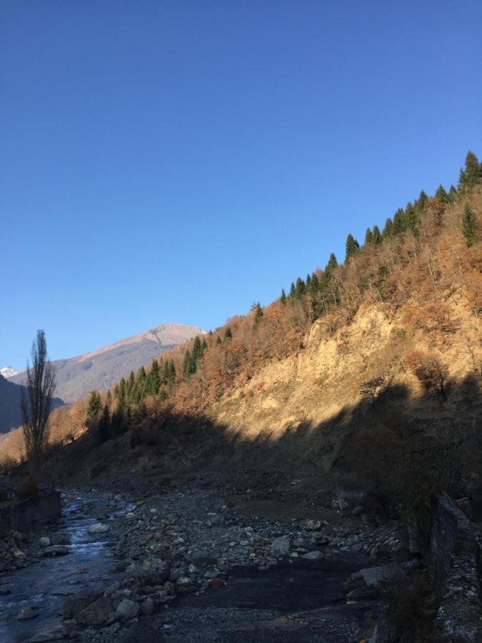 Guest House "Svaneti" Lentekhi ภายนอก รูปภาพ